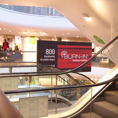 BURN-IN | Bespielung des Gerngross Atriums mit Originalkunst